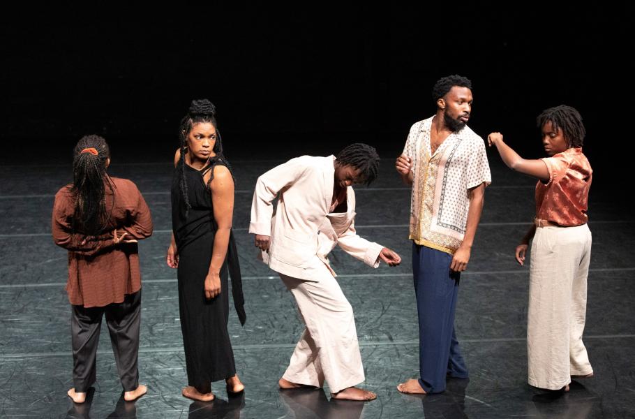 On Haunting and Histories of Slavery: A Dance Workshop with Seke Chimutengwende