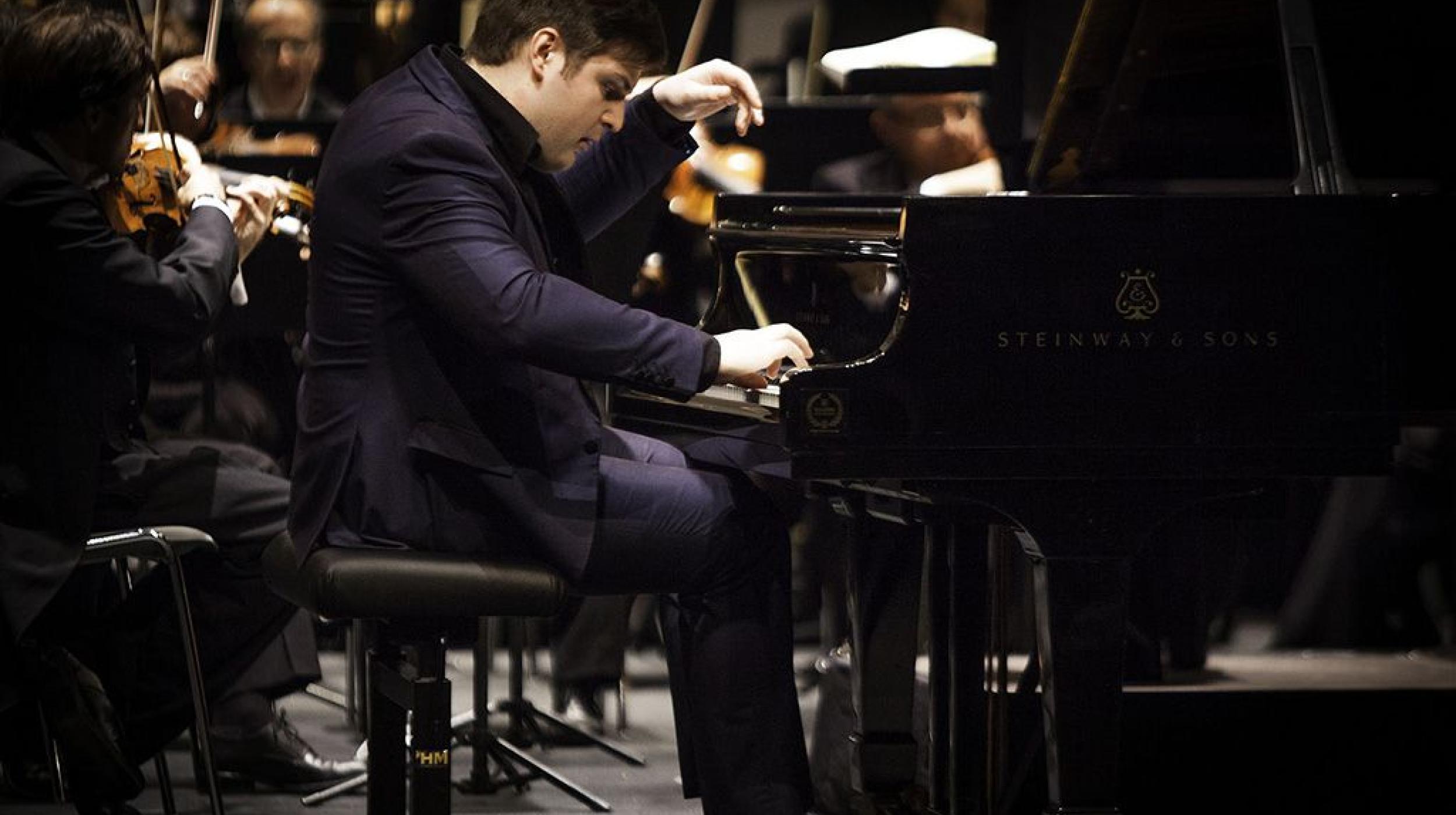 Alexander Panfilov (Piano)