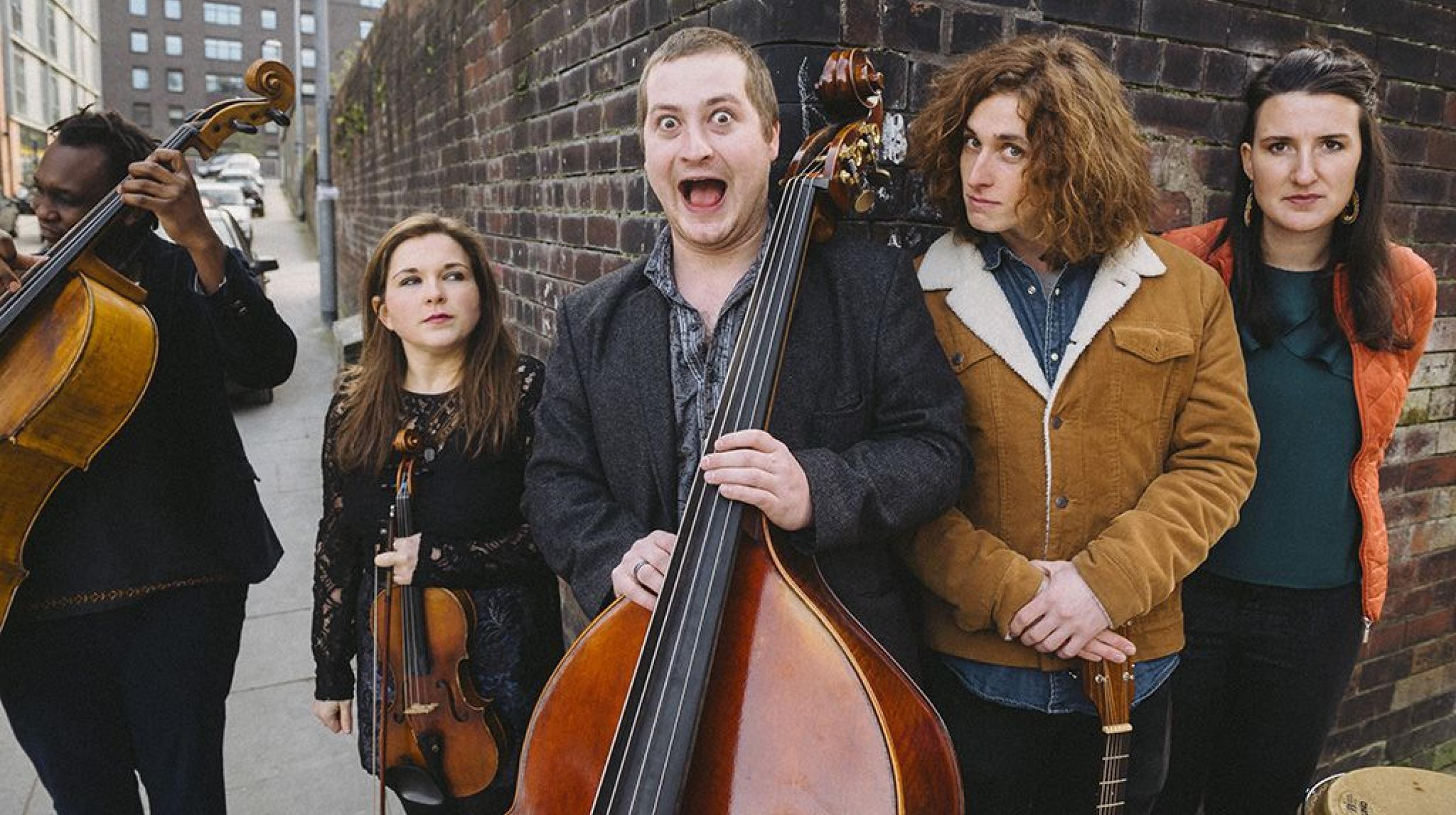 Noisy Gallery: Sea Hear See Here