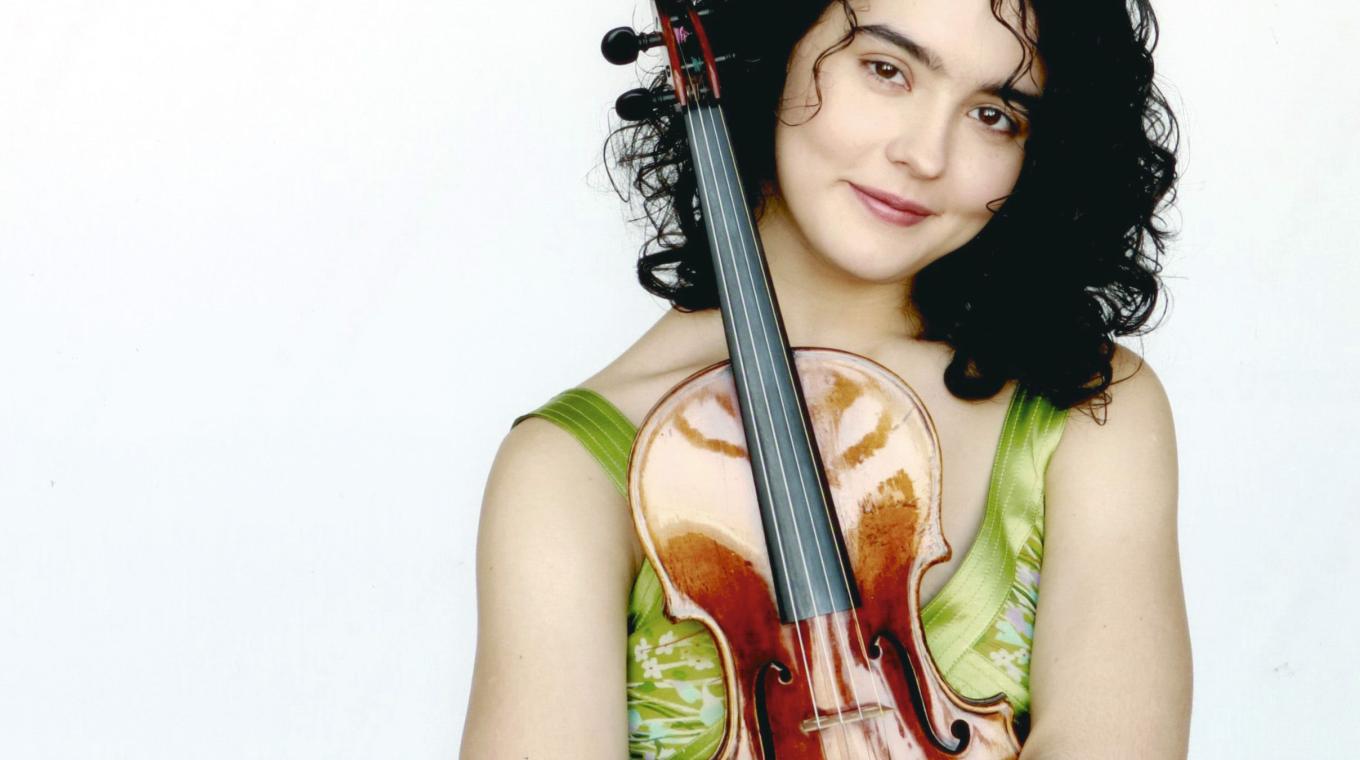 Portrait of Alena Baeva with a violin