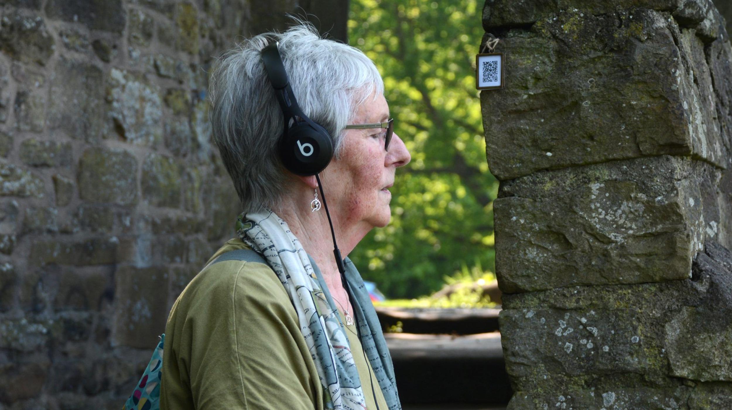 Grief, loss and place: discussion and audio walk