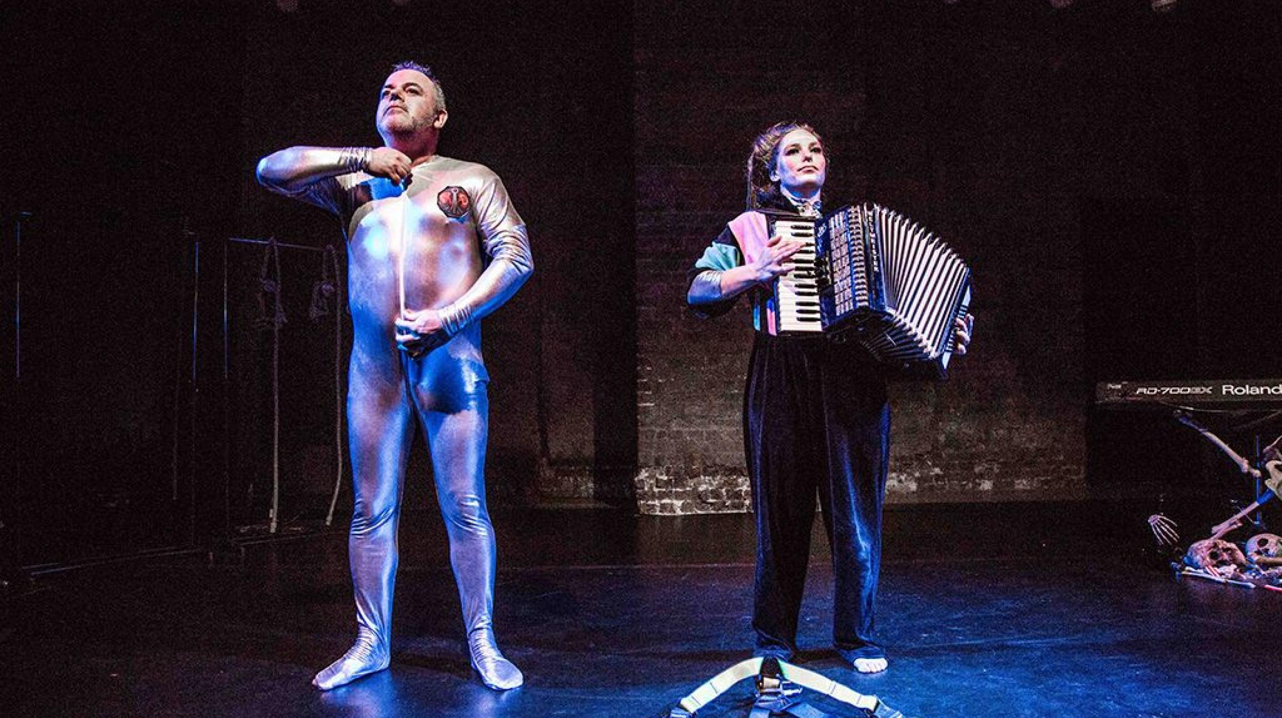 Collectif and then: Fram & Dunt