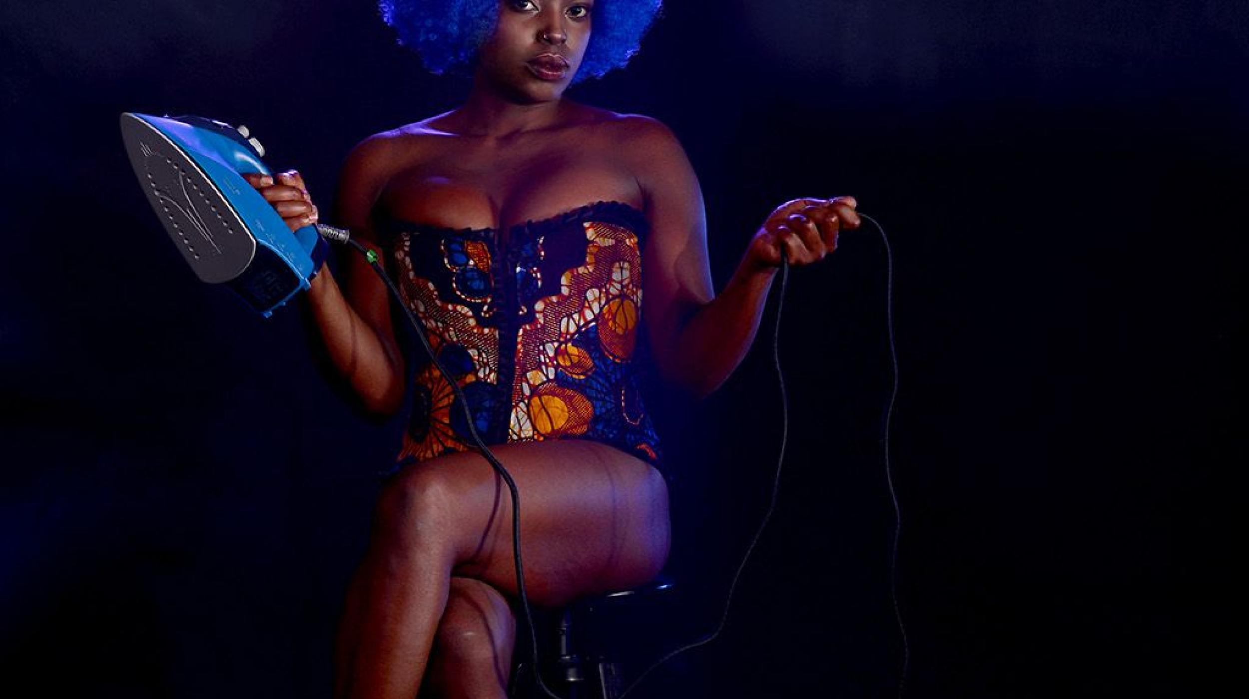 Chanje Kunda: Superposition