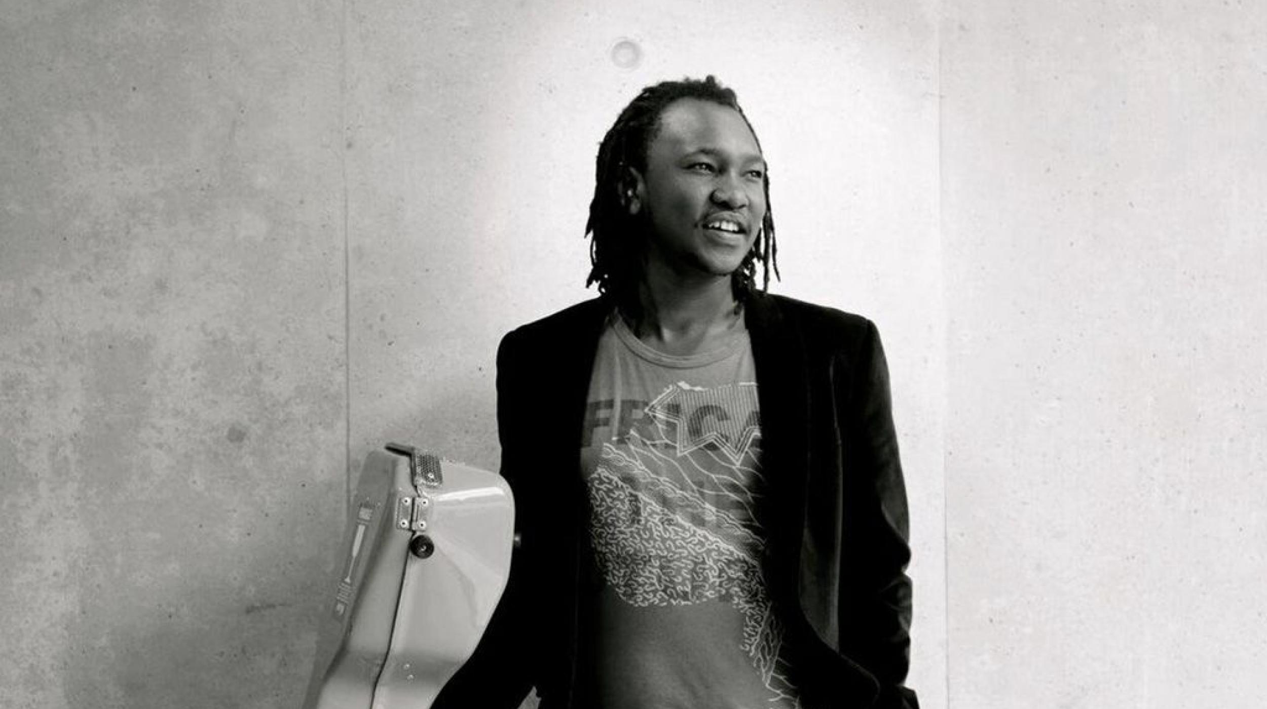 Abel Selaocoe (Cello)