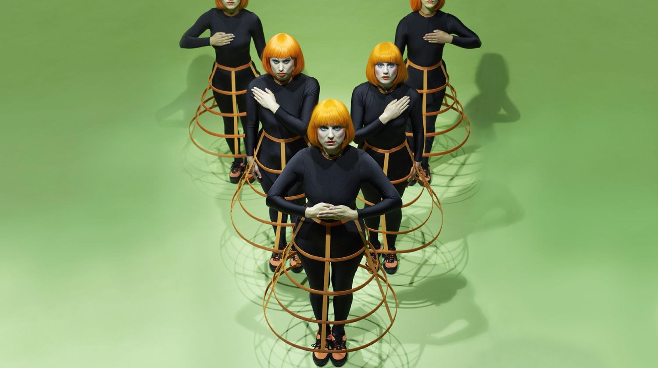 Figs in Wigs: Little Wimmin